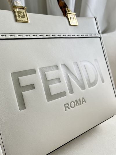 フェンディバッグ細部ディテール